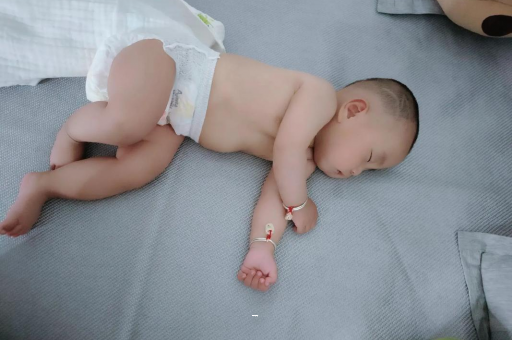 桂林宝宝短发型女